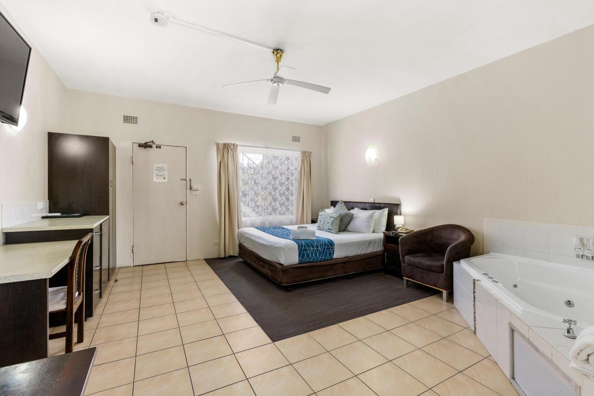 Resort Sanctuary Motor