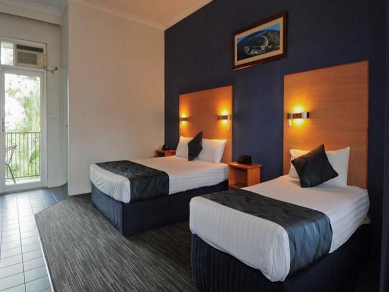 Resort Sanctuary Motor