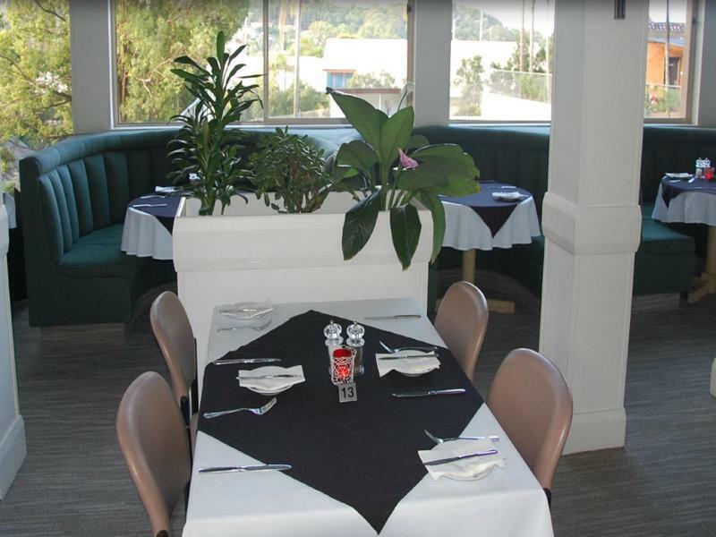 Sanctuary Motor Resort 3*